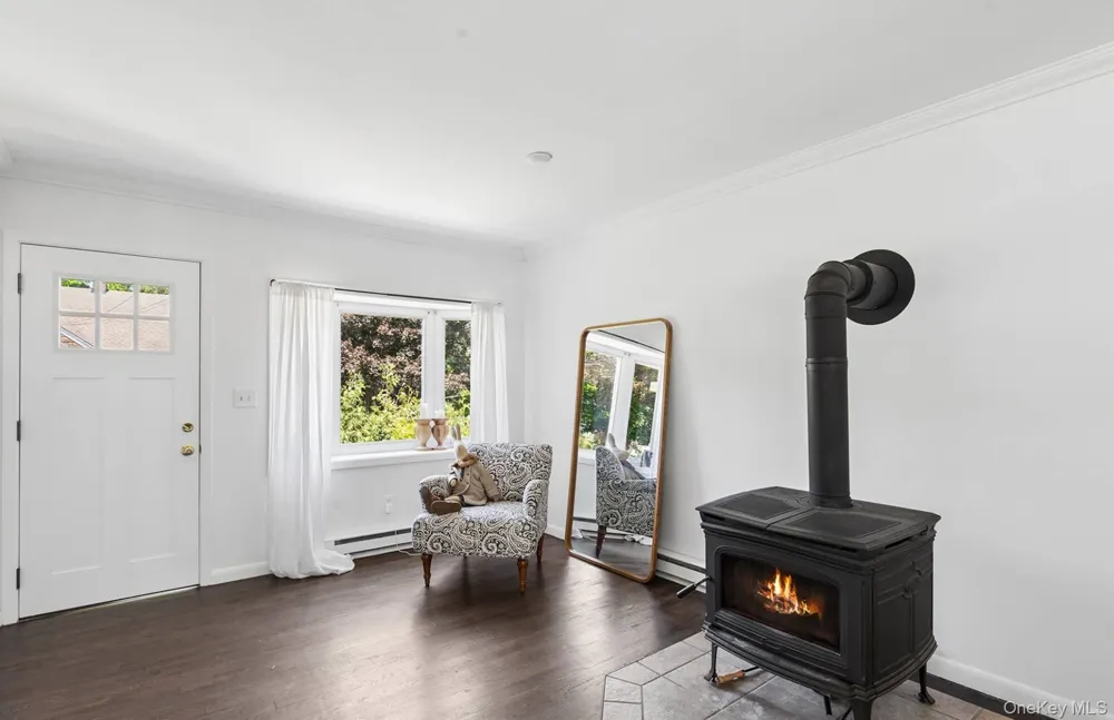 15 Indian Hill Road East Hampton, NY 11937
