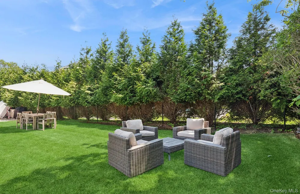 15 Indian Hill Road East Hampton, NY 11937