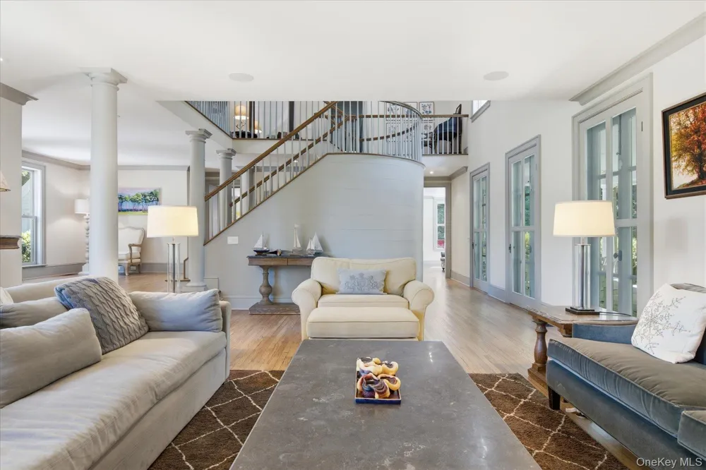43 Gardiners Bay Drive Shelter Island, NY 11964