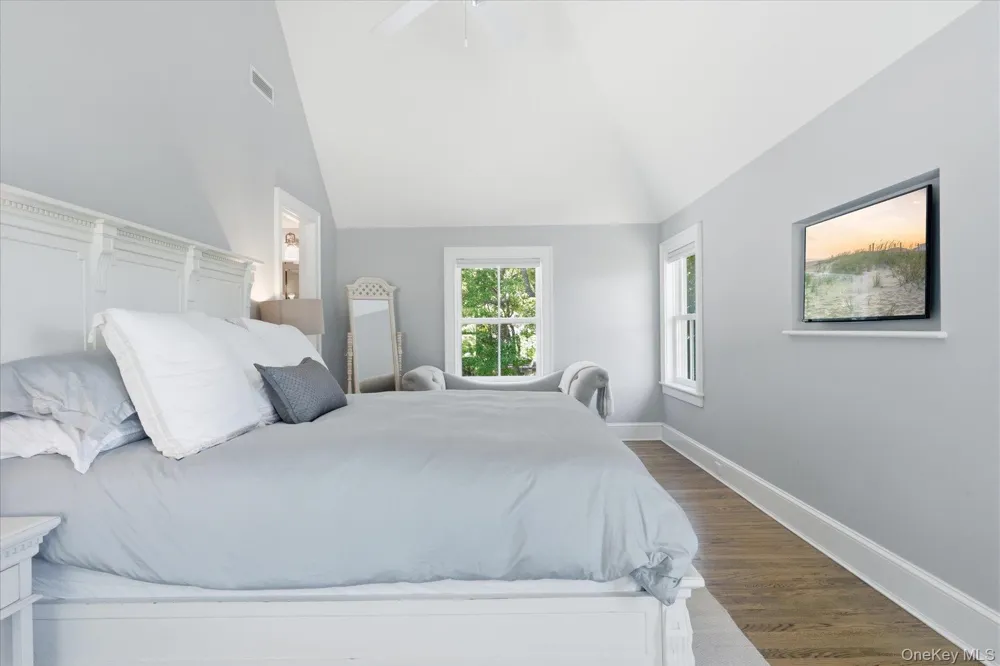 43 Gardiners Bay Drive Shelter Island, NY 11964