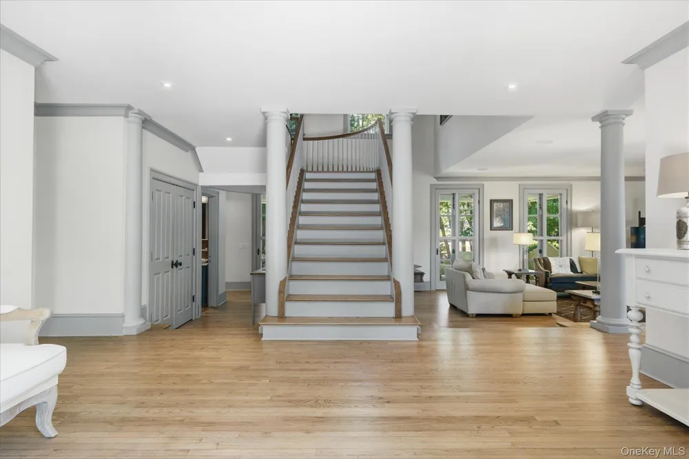 43 Gardiners Bay Drive Shelter Island, NY 11964