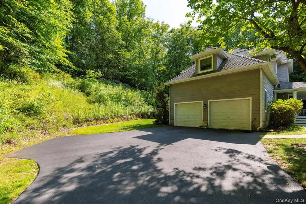 170 Watch Hill Road Cortlandt Manor, NY 10567