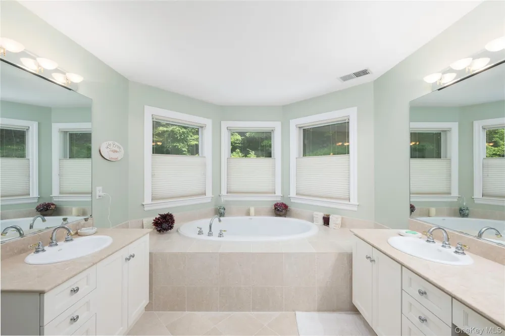 170 Watch Hill Road Cortlandt Manor, NY 10567