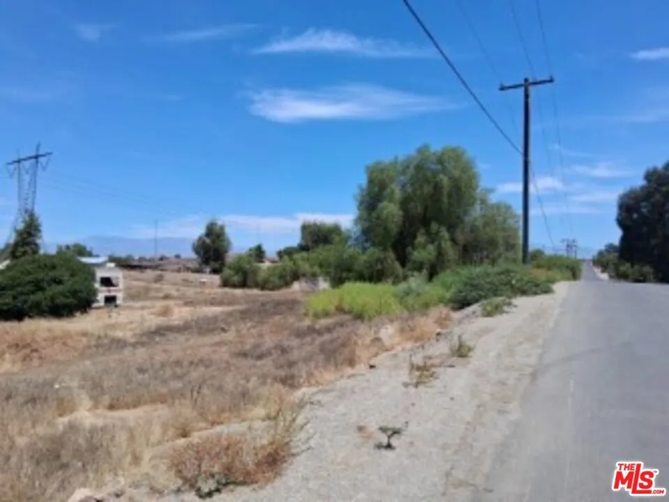 21698 Eugene Street Perris, CA 92570