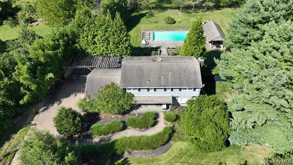 11 Deerwood Road Spring Valley, NY 10977