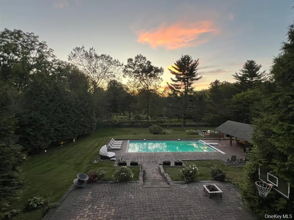 11 Deerwood Road Spring Valley, NY 10977