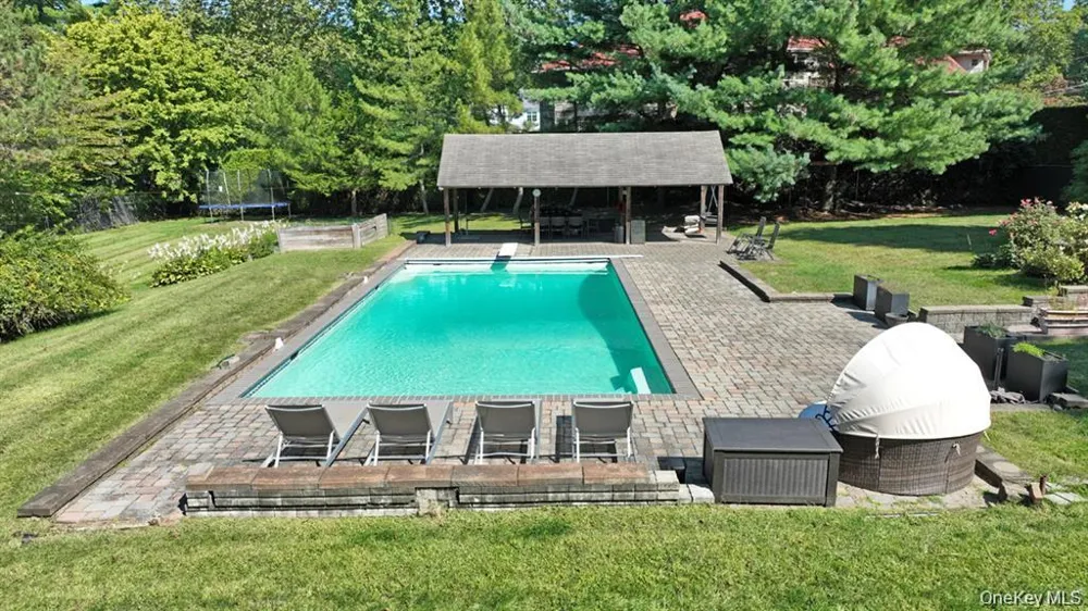 11 Deerwood Road Spring Valley, NY 10977