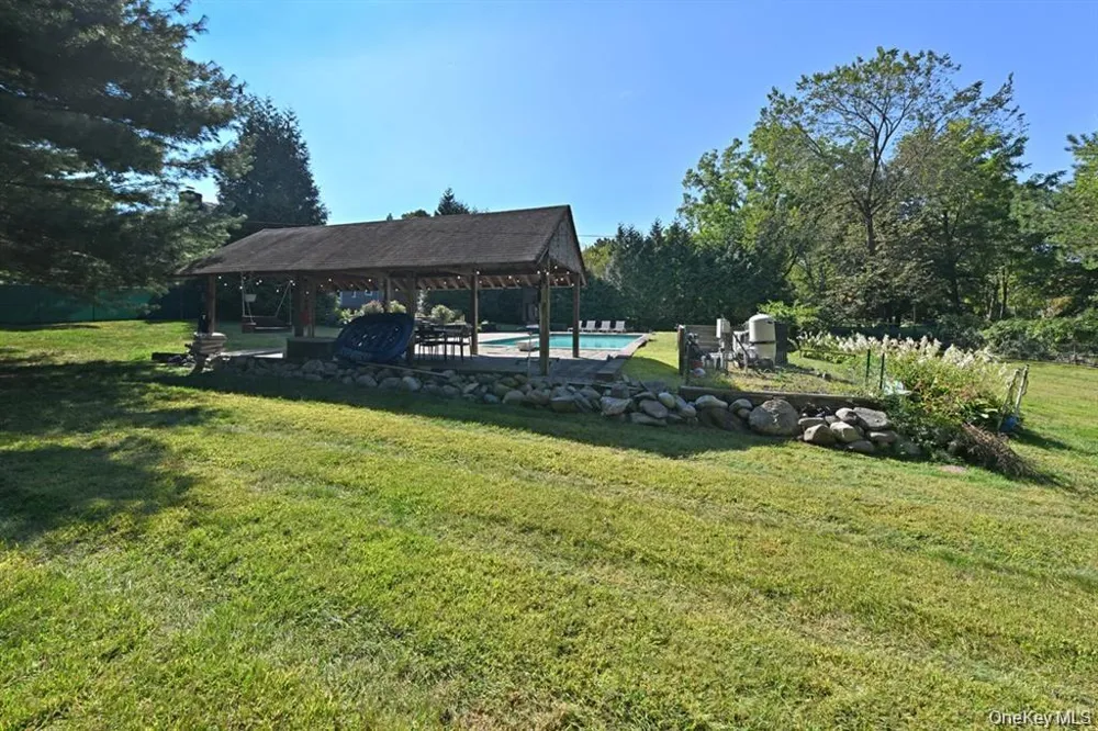 11 Deerwood Road Spring Valley, NY 10977