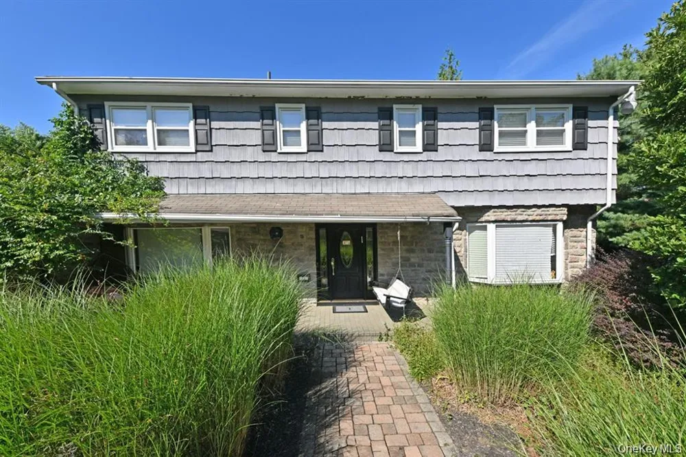 11 Deerwood Road Spring Valley, NY 10977