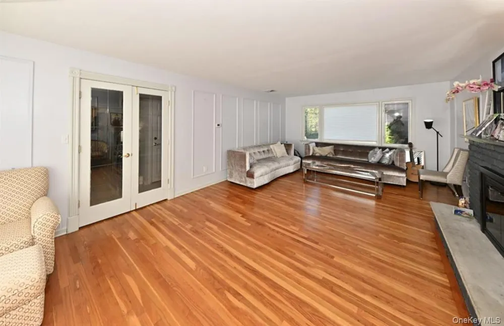 11 Deerwood Road Spring Valley, NY 10977