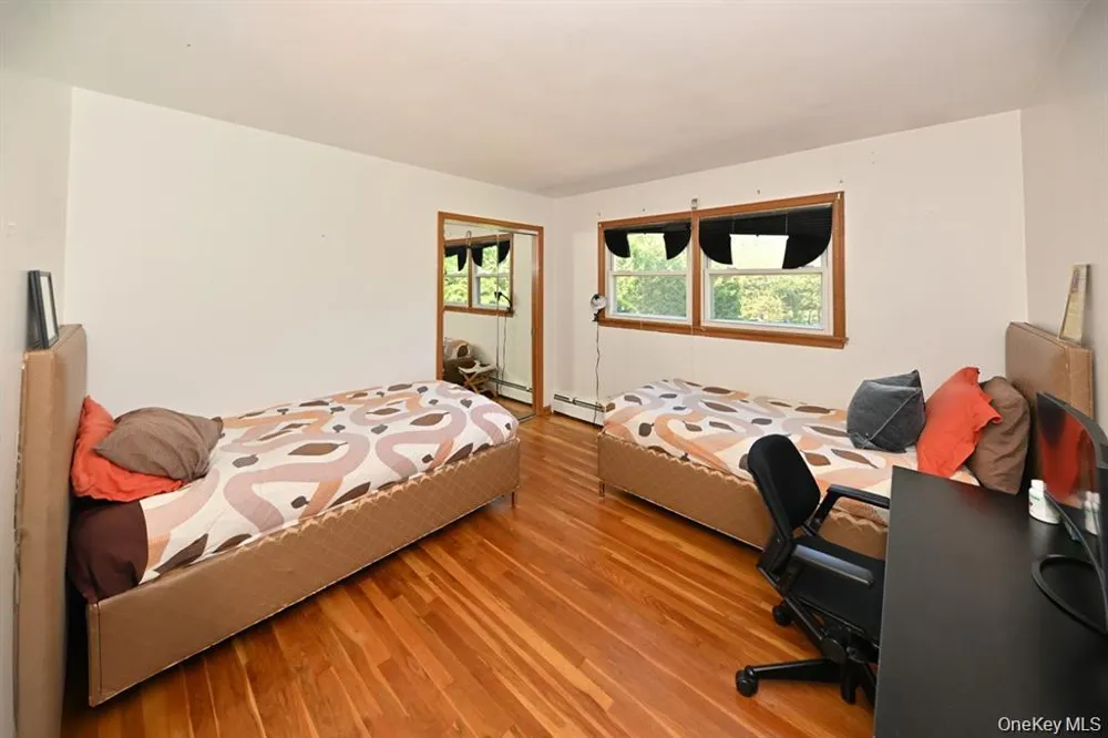 11 Deerwood Road Spring Valley, NY 10977