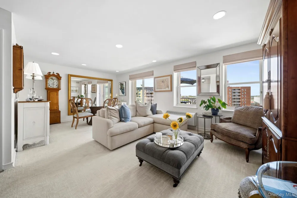 2 Richmond Road #5W Lido Beach, NY 11561