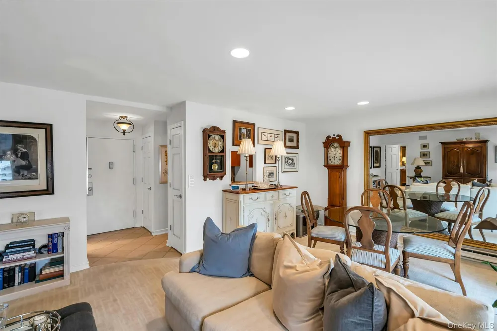 2 Richmond Road #5W Lido Beach, NY 11561