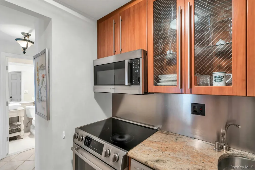 2 Richmond Road #5W Lido Beach, NY 11561
