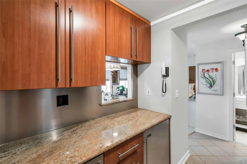 2 Richmond Road #5W Lido Beach, NY 11561