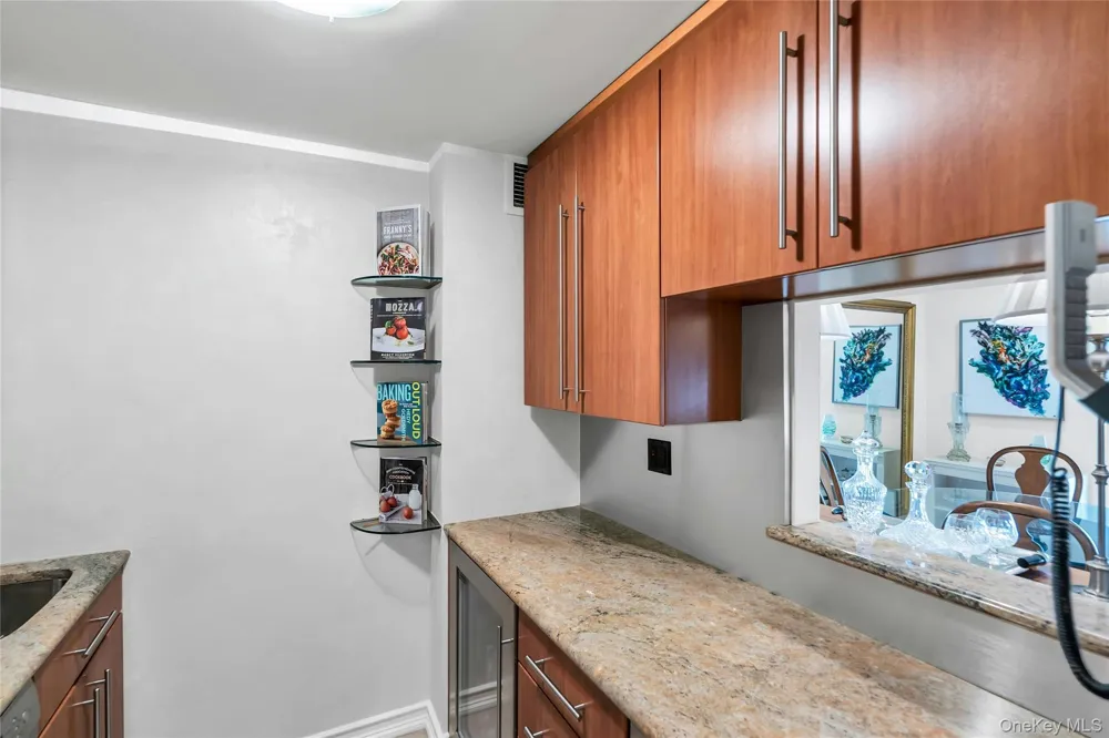 2 Richmond Road #5W Lido Beach, NY 11561