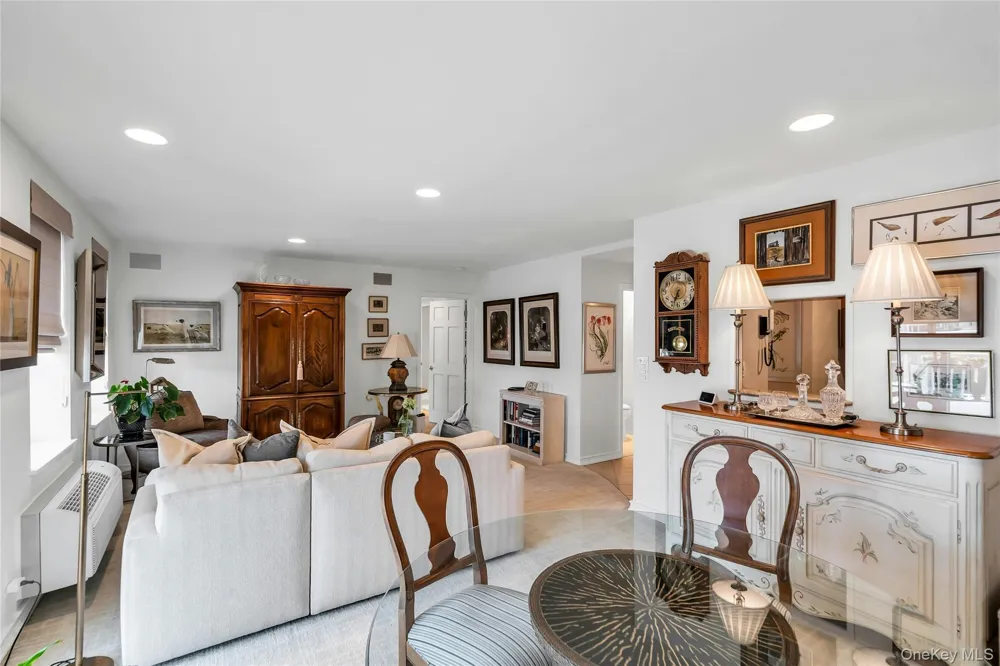 2 Richmond Road #5W Lido Beach, NY 11561
