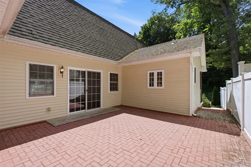 300 McKinley Terrace Centerport, NY 11721