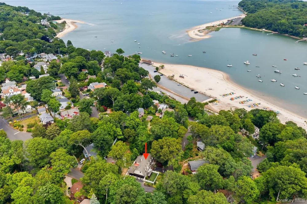 300 McKinley Terrace Centerport, NY 11721