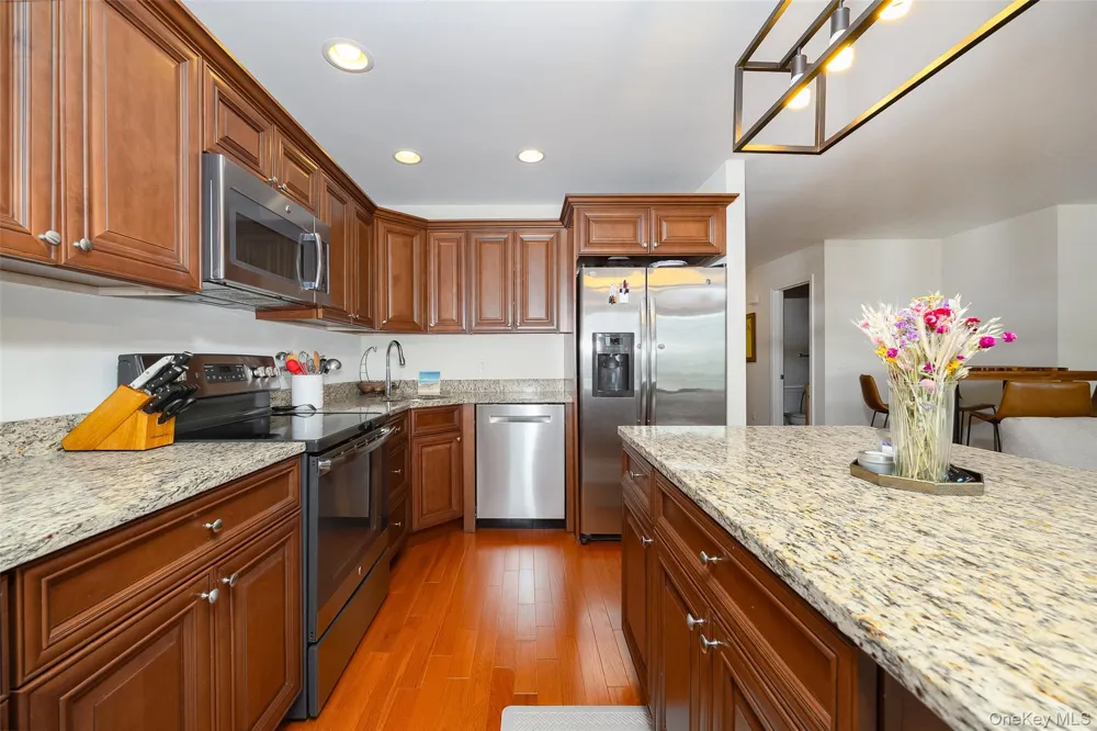 320 Hudson View Terrace Hyde Park, NY 12538