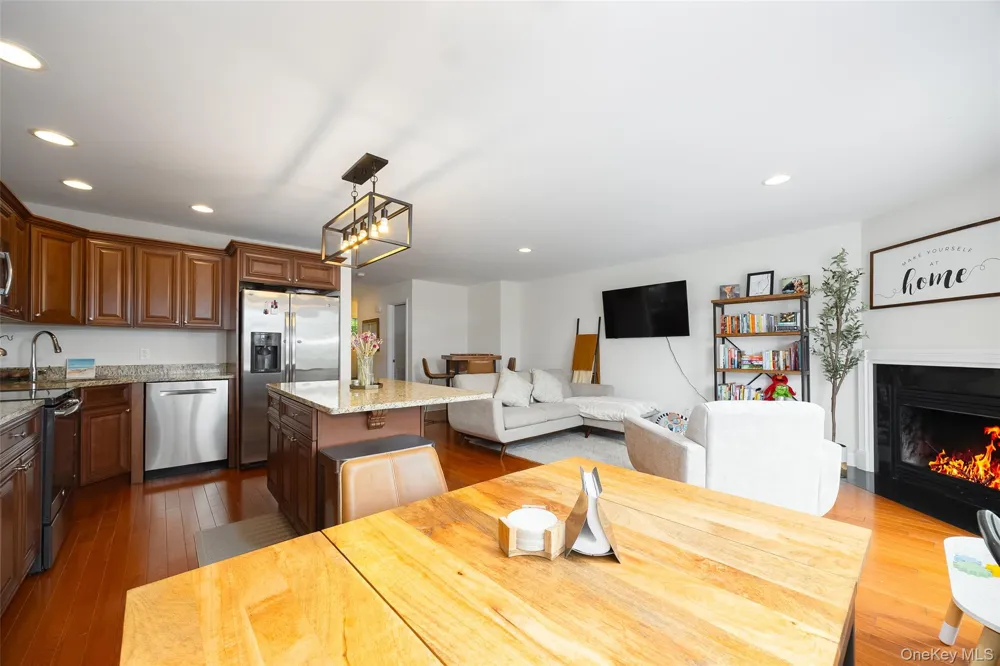 320 Hudson View Terrace Hyde Park, NY 12538