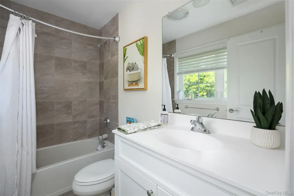 320 Hudson View Terrace Hyde Park, NY 12538