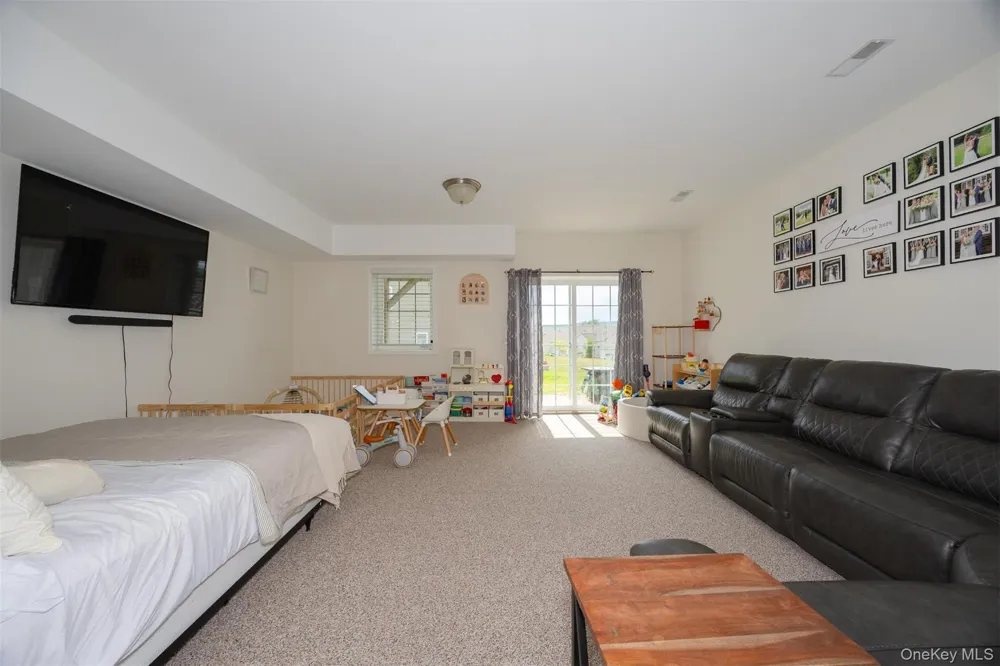 320 Hudson View Terrace Hyde Park, NY 12538