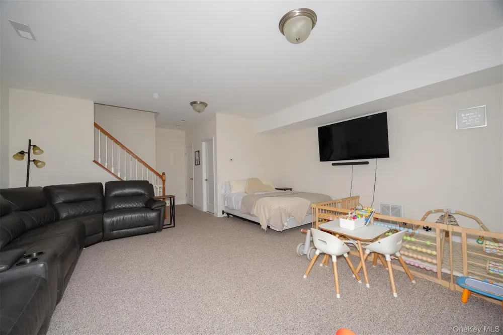 320 Hudson View Terrace Hyde Park, NY 12538