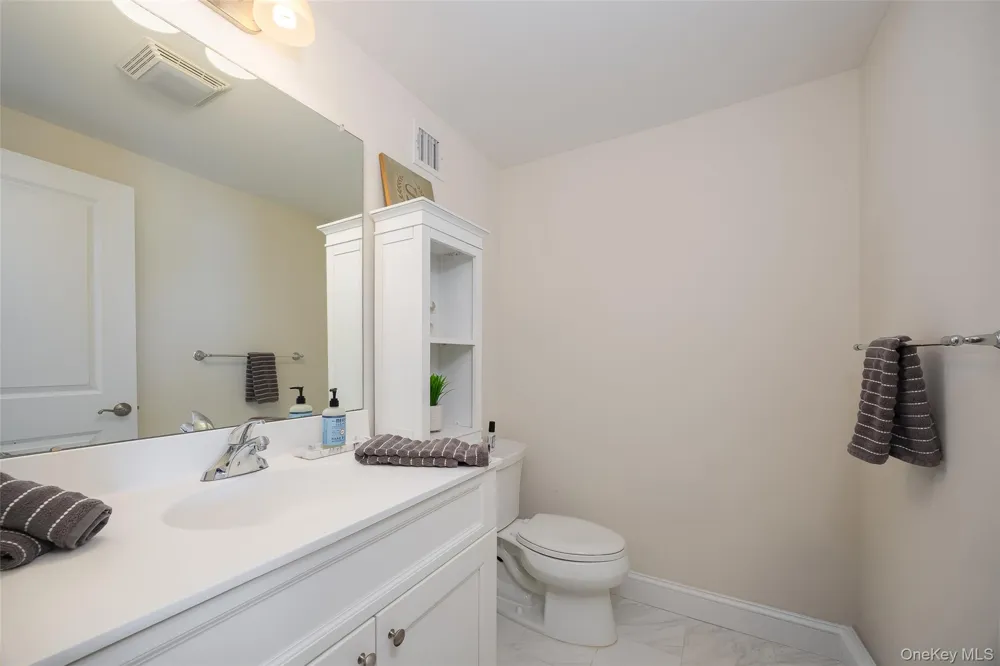 320 Hudson View Terrace Hyde Park, NY 12538