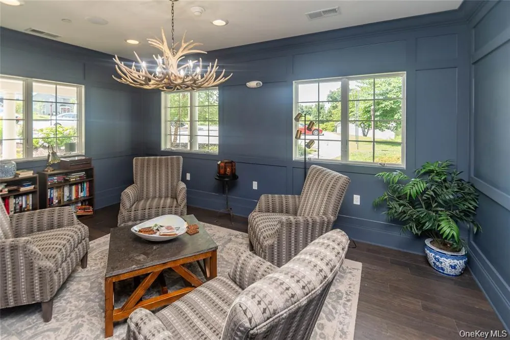 320 Hudson View Terrace Hyde Park, NY 12538