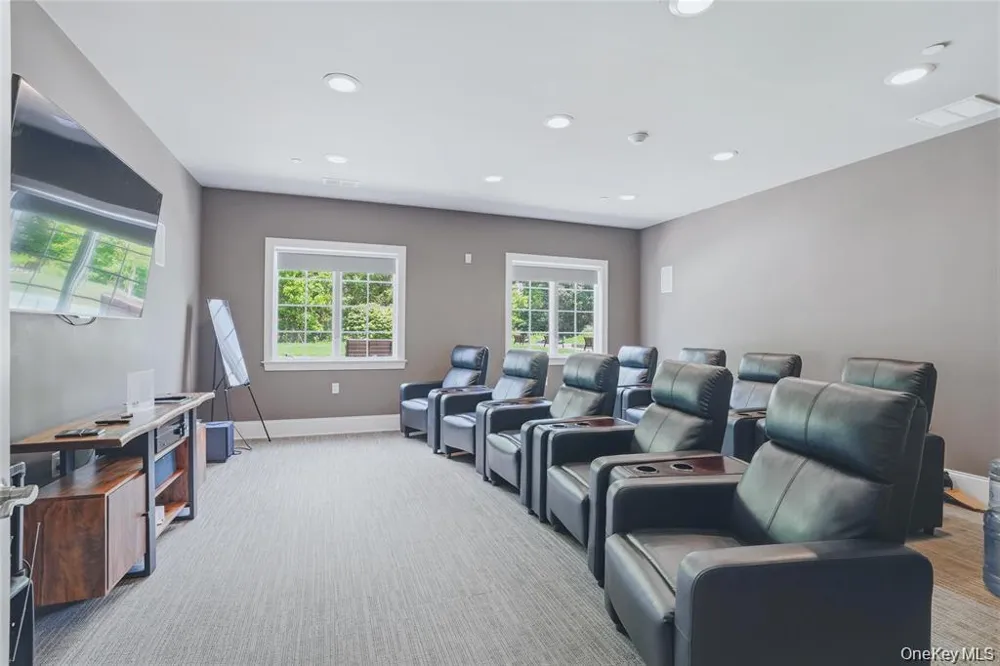 320 Hudson View Terrace Hyde Park, NY 12538