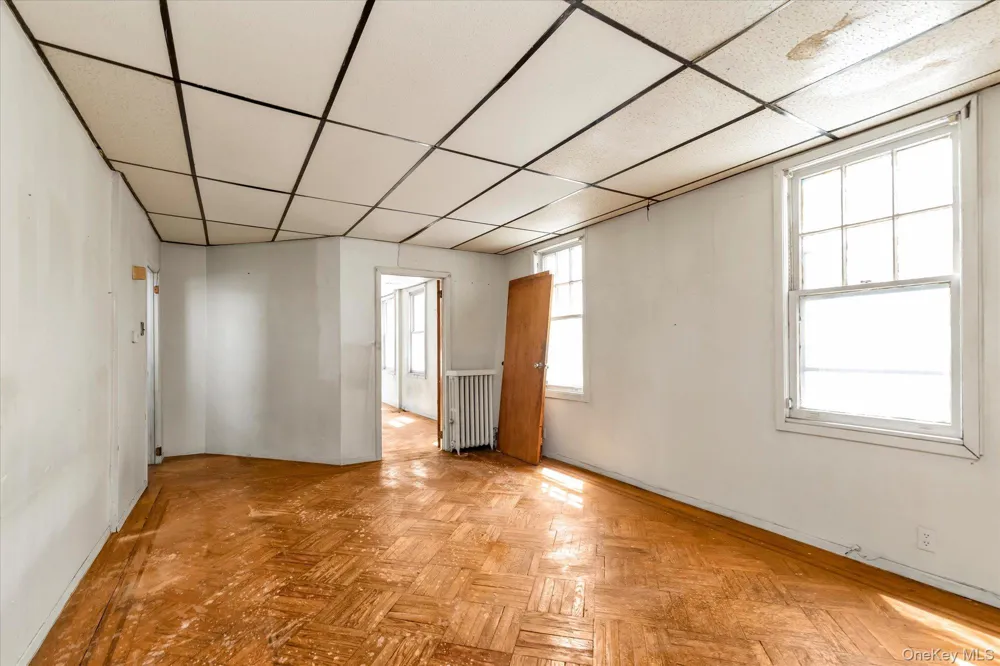 11232 196th Street Saint Albans, NY 11412