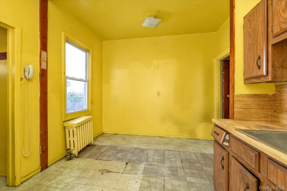 11232 196th Street Saint Albans, NY 11412