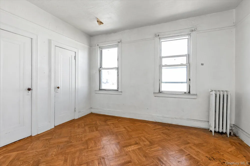 11232 196th Street Saint Albans, NY 11412