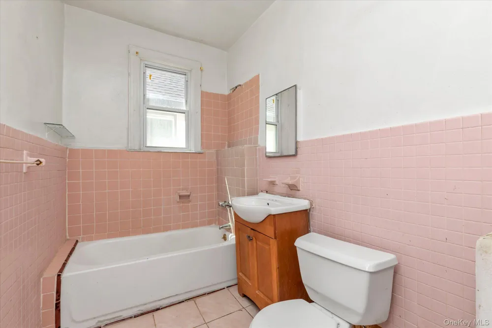 11232 196th Street Saint Albans, NY 11412