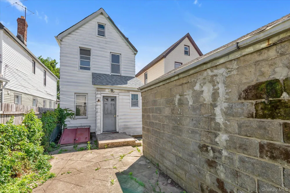 11232 196th Street Saint Albans, NY 11412