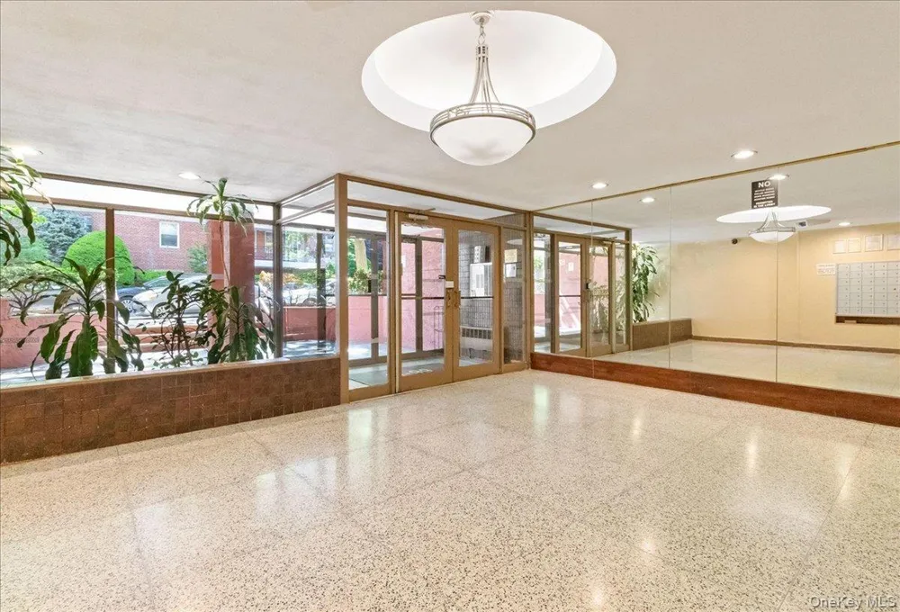 66-10 Thornton Place #2E Rego Park, NY 11374