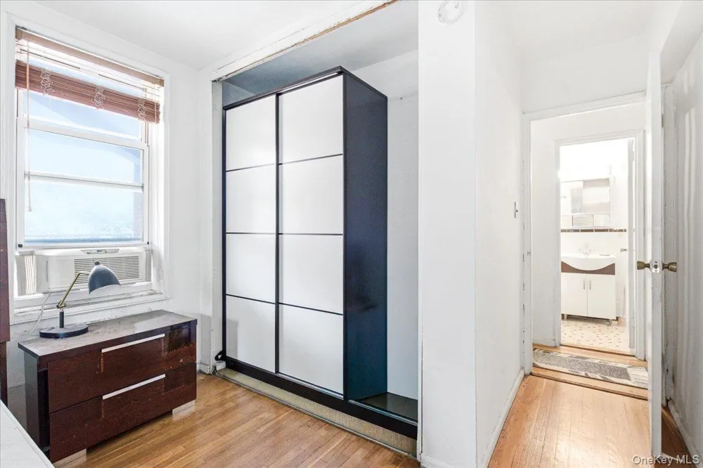 66-10 Thornton Place #2E Rego Park, NY 11374
