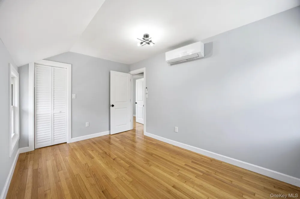 107 E Saint Marks Place Valley Stream, NY 11580