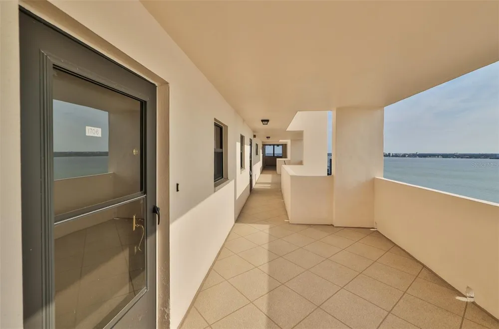 1270 GULF BOULEVARD #1706 Clearwater Beach, FL 33767