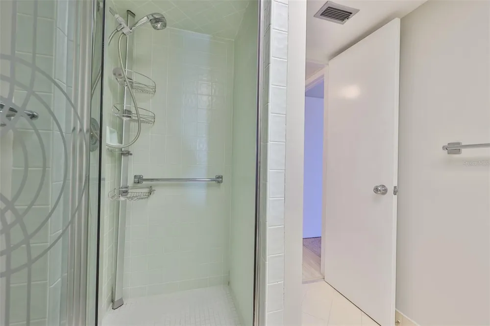 1270 GULF BOULEVARD #1706 Clearwater Beach, FL 33767