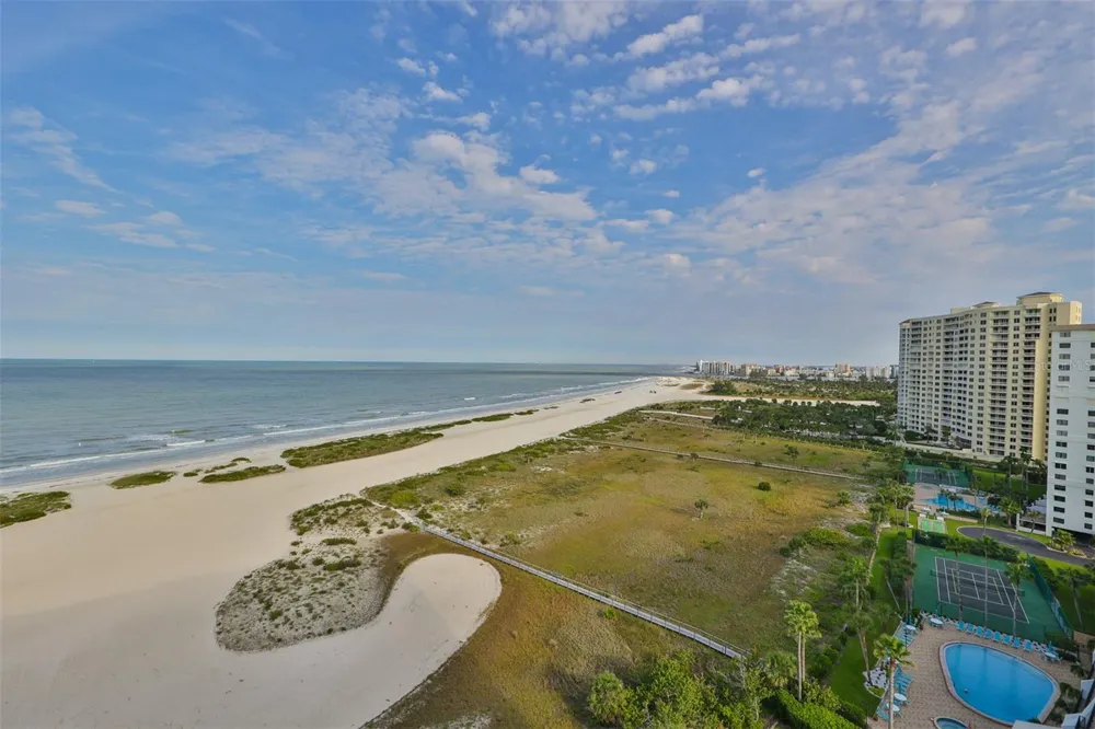 1270 GULF BOULEVARD #1706 Clearwater Beach, FL 33767