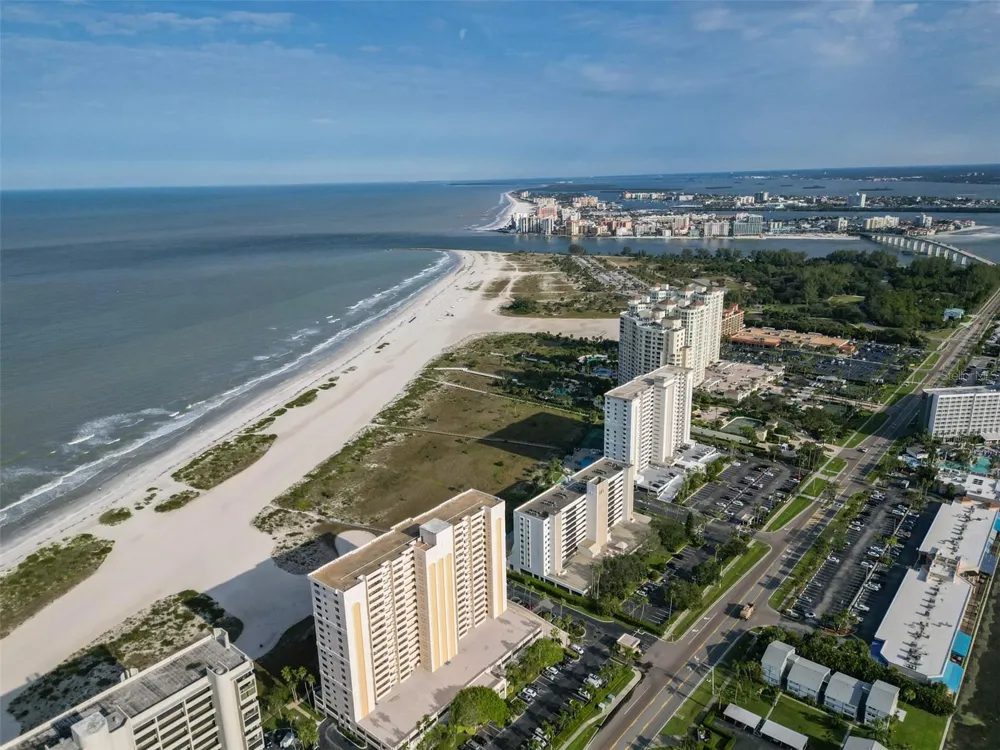 1270 GULF BOULEVARD #1706 Clearwater Beach, FL 33767