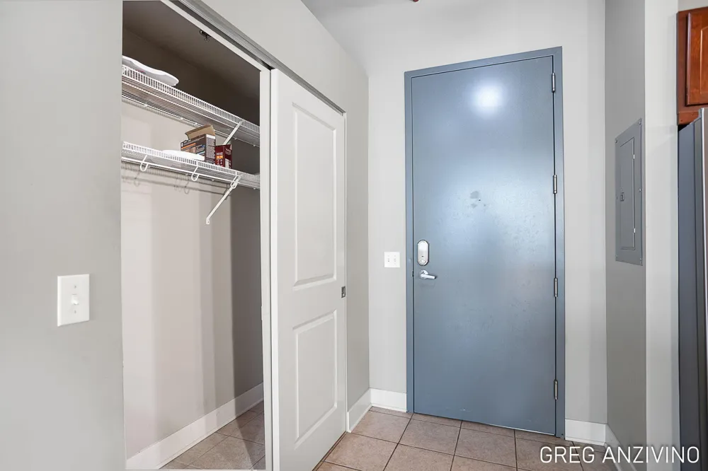 533 Columbia Avenue #113 Holland City, MI 49423
