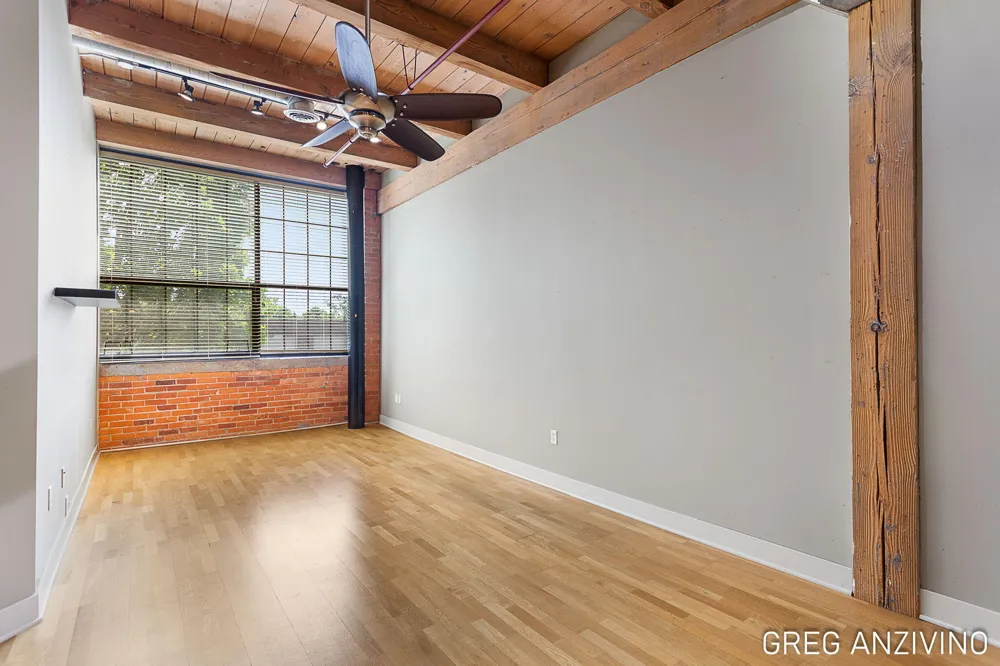 533 Columbia Avenue #113 Holland City, MI 49423