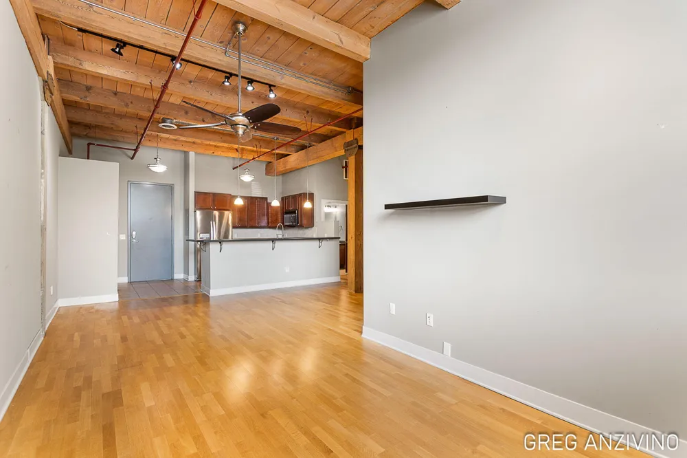 533 Columbia Avenue #113 Holland City, MI 49423