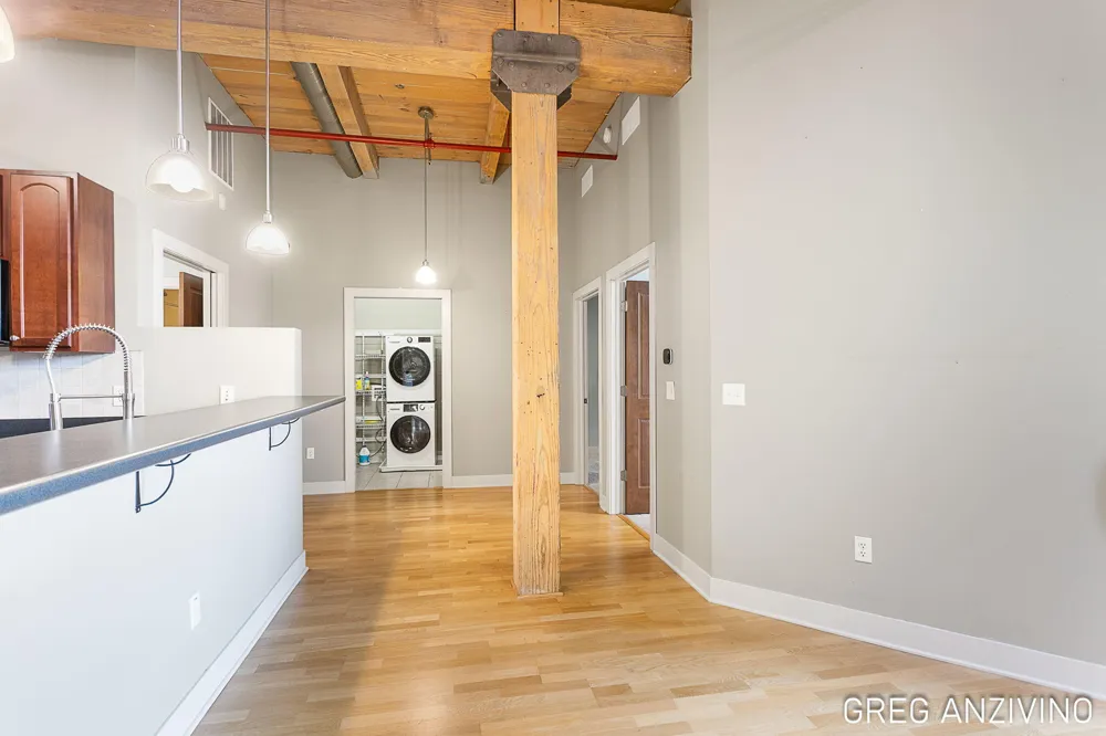 533 Columbia Avenue #113 Holland City, MI 49423