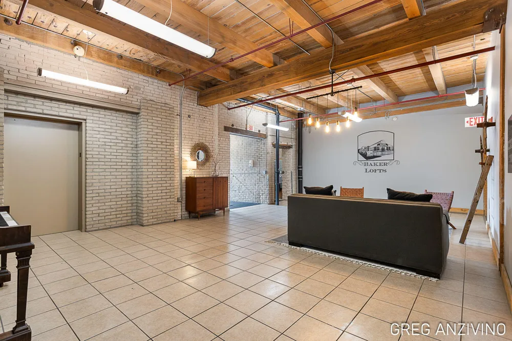 533 Columbia Avenue #113 Holland City, MI 49423