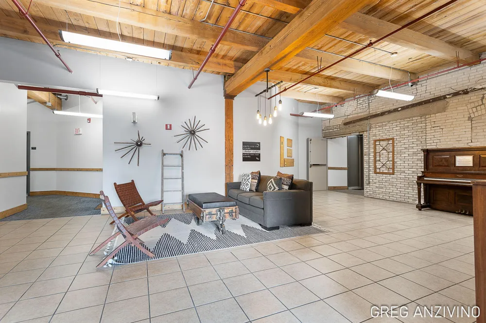 533 Columbia Avenue #113 Holland City, MI 49423