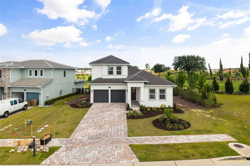 16000 VOLTERRA POINT Bella Collina, FL 34756